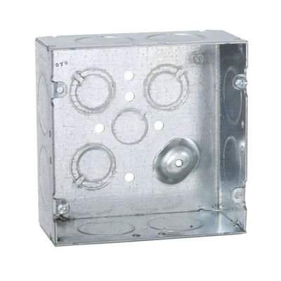 Caja Cuadrada 4 11/16 x 4 11/16"/ Profundidad 2- 1/8"/ Cuenta con 1 Entrada de 1/2", 8 de 1" y 3 TKO (1/2"-3/4"). - RACO