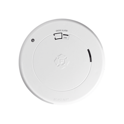Alarma de Humo First Alert SM210L / Sensor Fotoelectrico / Batería de Litio Sellada de 10 Años / Luz de Seguridad / Rango ...