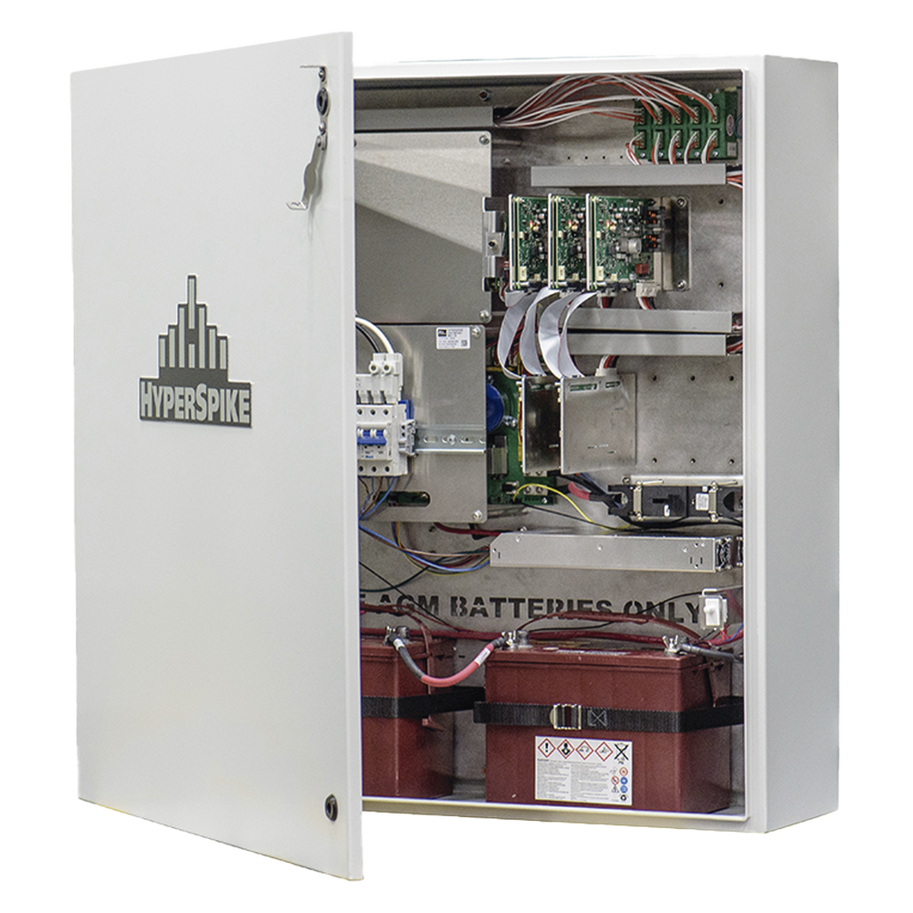 Amplificador / 10 Canales / 320 W por Canal / Conmutación Automática a Batería / Carcasa para Exteriores | SIERRA STORE