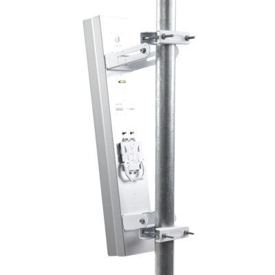 Antena sectorial para estaciones base airMAX AC de 60° de cobertura horizontal, en 5 GHz (5150 - 5875 MHz) de 21 dBi UBIQU...