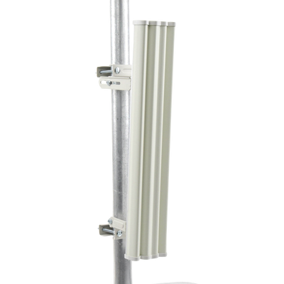Antena sectorial para radio estaciones base airMAX de 90 grados de cobertura horizontal, 5 GHz (5.15-5.85 GHz) de 20 dBi U...