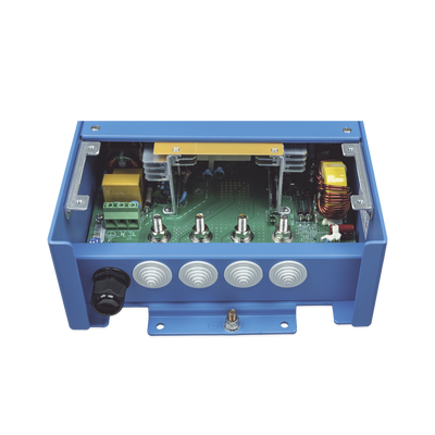 Centaur 12/40 / Cargador de Baterías 12V, 40A / Para Ambientes Marinos y Terrestres. /  Bancos de 160 a 400 Ah | SIERRA STORE