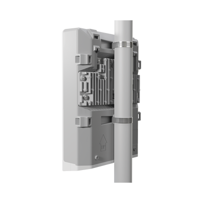 (netFiber 9) Switch 5 puertos SFP 1Gbps, 4 puertos SFP+ 10Gbps MIKROTIK - Vista 3