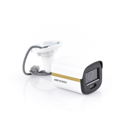 [ColorVu] Bala TURBOHD 4K (8 Megapixel) / Imagen a Color 24/7 / Lente 2.8 mm / METAL / Luz Blanca 20 mts / Exterior IP67 /...