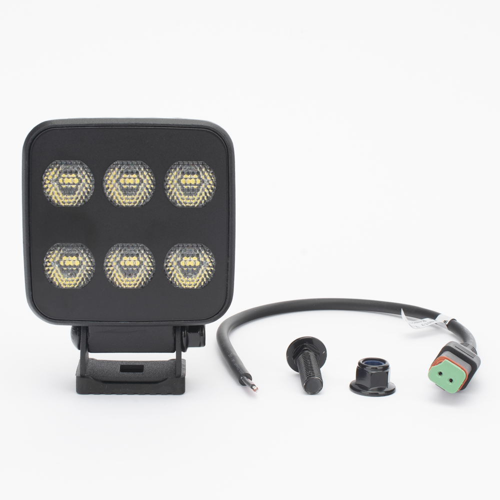 Luz de Trabajo LED / 6 LED / 6552 Lúmenes / 12-24 Vcd / Aluminio Disipador / Lente Policarbonato / 92 x 124 x 45 mm | SIERRA STORE