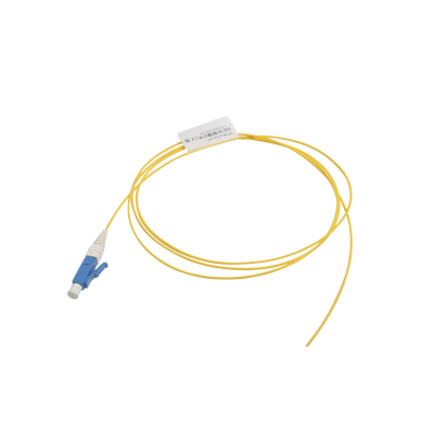 Pigtail de Fibra Óptica LC/UPC Simplex, Monomodo OS1/OS2 XGLO, OFNR, Color Amarillo, 1 Metro (3.28 Pies) - SIEMON