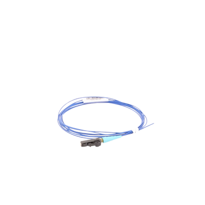 Pigtail de Fibra Óptica LC Simplex, Multimodo OM4 50/125, 900um, Color Aqua, 1 Metro (3.28 Pies) PANDUIT - Vista 4