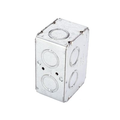 Caja (Chalupa) Multigang de 1 Gang/ Profundidad de 2-1/2 Pulgadas (6.35 cm)/ 8 TKO (1/2 y 3/4). RACO - Vista 7
