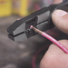 Pinza Híbrida con Ponchadora de 8". Pela Cable Sólido de 10-14 AWG y Cable Trenzado de 12-16 AWG KLEIN TOOLS - Vista 8