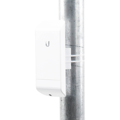 NanoStation airMAX locoM5 CPE,  hasta 150 Mbps, frecuencia 5 GHz (5170-5875 MHz) con antena integrada de 13 dBi UBIQUITI -...