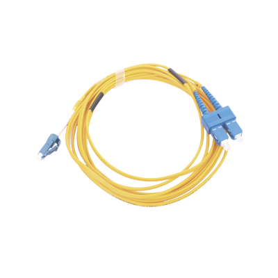 Jumper de Fibra Óptica Monomodo 9/125 LC/UPC-SC/UPC, PVC, 2.0 mm, Dúplex, Amarillo, 3 Metros (9.84 Pies) - LINKEDPRO BY EPCOM