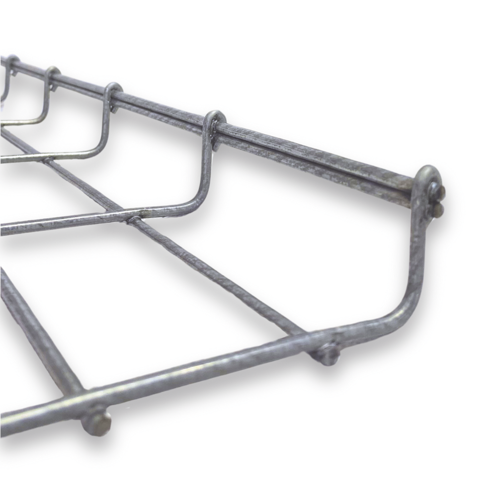 Charola Tipo Malla / Bimetálica 90% Zinc 10% Aluminio / 105 Cables Cat6 / Tramo 3 m (9.8 ft) / Interior y Exterior / Ventilación | SIERRA STORE