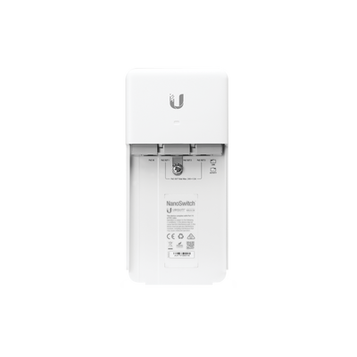 Switch PoE 24 V de Paso para Exterior con 4 Puertos Gigabit (1 PoE In, 3 PoE Out) NanoSwitch UBIQUITI - Vista 2