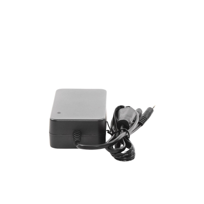Fuente de Poder de 4 Salidas tipo Jack Macho de 12 Vcc / 5 Amper EPCOM POWERLINE - Vista 3