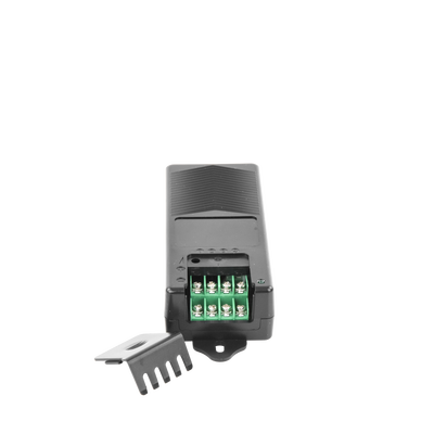 Fuente de Poder de 4 Salidas de 11 - 15 Vcc / 5 Amper /  Voltaje de Entrada 110- 240 Vac / Fusible Termico PTC Integrado p...