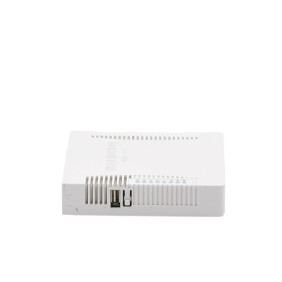 (hEX PoE) Routerboard 5 puertos Gigabit Ethernet PoE 802.3at, 1 Puerto USB MIKROTIK - Vista 5