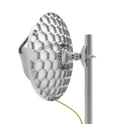 (LHG 60G) CPE 60GHz, Hasta 2Gbps, puerto Ethernet 10/100/1000 Mbps MIKROTIK - Vista 2