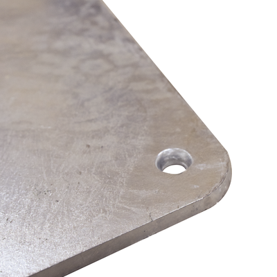 Base para Mástil Hasta 2" con Opresores, Base de 50 x 50 cm y Tubo de 80 cm Ced. 30. Galv. Inmersión. SYSCOM TOWERS - Vista 2
