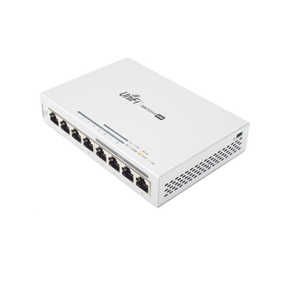 Switch UniFi Administrable capa 2 de 8 puertos Gigabit (4 Puertos Gigabit PoE 802.3af y 4 puertos Gigabit ethernet) 60W UB...
