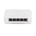 Switch UniFi FLEX de 5 puertos para semi-exterior IP55 (1 x PoE de entrada 802.3af/at/bt y 4 puertos PoE de salida 802.3af...