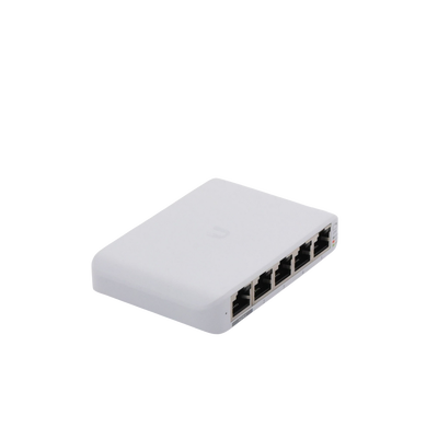 Switch UniFi Administrable Compacto de 5 Puertos 10/100/1000 Mbps, soporta entrada de PoE 802.3af/at UBIQUITI - Vista 4