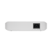 Switch UniFi Lite Administrable PoE de 16 Puertos 10/100/1000 Mbps (8 puertos 802.3af/at), 45 W UBIQUITI - Vista 2