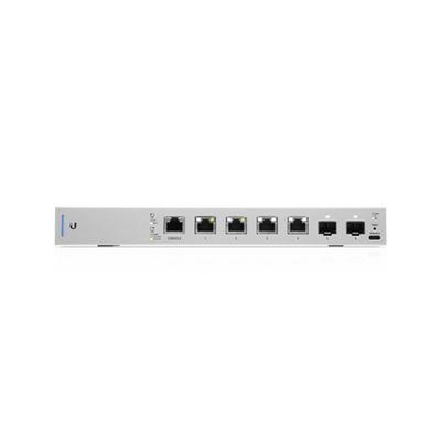 Switch UniFi 7 puertos (1 x consola, 4 x PoE++ 802.3bt y 2 SFP+) UBIQUITI - Vista 3