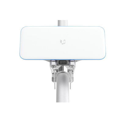 Access Point WiFi UniFi Base Station XG para exterior IP67, alto rendimiento en escenarios exigentes, tres radios 802.11ac...