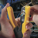 Ponchadora/Pelacables/Cortacables con Matraca para Conectores Pass-Thru RJ45 KLEIN TOOLS - Vista 6