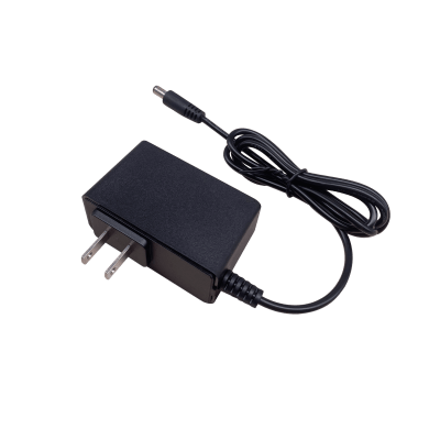 Adaptador de Corriente DC / Salida 5V 3A 15W / Entrada Universal 100-240V AC / Protección Sobrecorriente y Cortocircuito / LED | SIERRA STORE