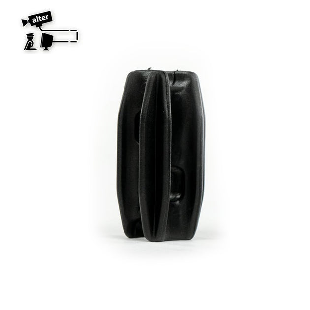AISLADOR DE ESQUINA PARA POSTE DE 1/2 O 3/4PULGADA COLOR NEGRO PARA CERCAS ELECTRIFICADAS. ALTER ALT-AIS3 VENTA POR PIEZ