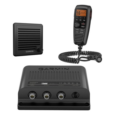 Radio Náutica VHF / GPS Integrado / NMEA 2000 / 20.5 x 18.1 cm (8.1' x 7.1') / 1.53 kg (3.4 lb) / Altavoz Activo | SIERRA STORE