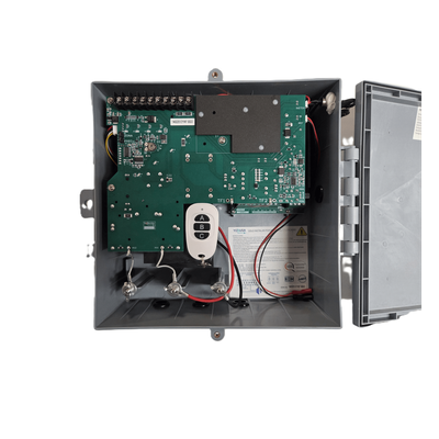 Energizador para Cerco Eléctrico / 10,000 Volts / 10,000 m (32,808 ft) Lineales / Alimentación Dual AC/Solar / Control Remoto RF / | SIERRA STORE