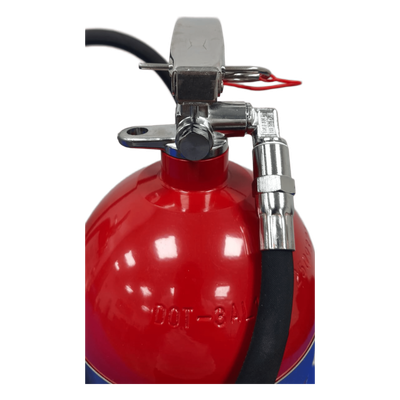 Extintor de CO2 / 15 lb (6.8 kg) / Descarga 14 s / Alcance 1.2-2.4 m (4-8 ft) / UL Certificado / -30°C a 49°C | SIERRA STORE