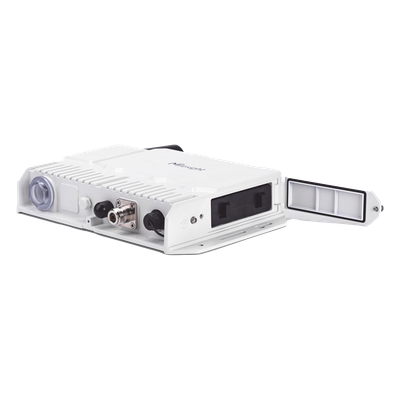 Gateway LoRaWAN / 8 Canales / 2000 Nodos / 15 km / Panel Solar 30W (45W Opcional) / 4G / Batería 4 Días Autonomía | SIERRA STORE