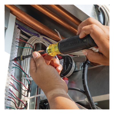 Desarmador multiherramienta HVAC / Longitud ajustable / 14 funciones / 12 puntas integradas / Dado 1/4'' girado / Compatible impacto | SIERRA STORE
