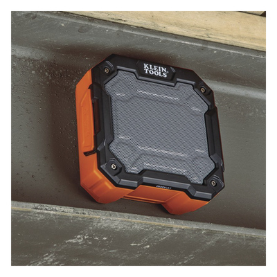 Bocina Bluetooth / Alcance 30 m (98.4 ft) / Autonomía 20 h / IP54 / Resistente a Caídas 2 m (6.6 ft) / Conexión en Cadena | SIERRA STORE