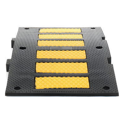 ACCESSPRO AC-90RV - Reductor de Velocidad / 50cm x 90cm x 5cm / 17 kg / 20 Ton / -45°C a 60°C / 1.64 ft x 2.95 ft x 0.16 ft | SIERRA STORE