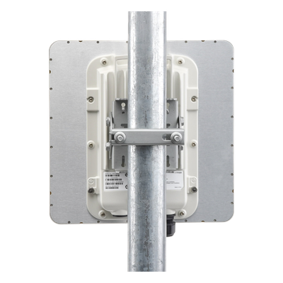 Radio PTP / 1.36 Gbps / 4.9-6.2 GHz / 802.11ac Wave 2 MU-MIMO 4x4 / Antena Integrada 23 dBi / IP66/67 | SIERRA STORE