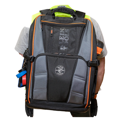 Mochila Profesional para Herramientas / 27 Bolsillos / Base Moldeada Ancha / Interior Naranja / Puerto USB-C / Acceso Estación de | SIERRA STORE