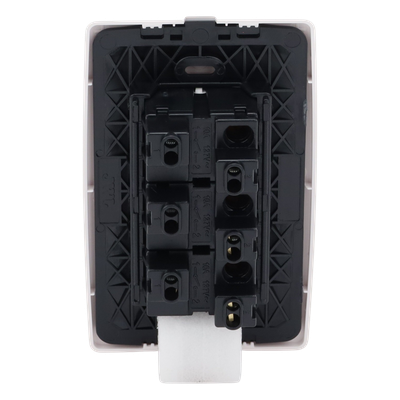 Apagador Triple Sencillo de 10 A/ 127 V CA ~ 60 Hz / Color Blanco. | SIERRA STORE