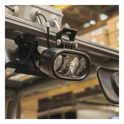 Luz LED de Advertencia Peatonal / Punto Azul Proyectado / 12-80 VCC / IP67 / Aluminio y Policarbonato / 4.7 x 4.1 x 2.6 in | SIERRA STORE