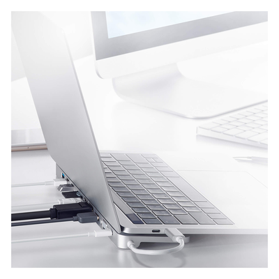 Docking station USB-C multipuerto con power pass-through | SIERRA STORE