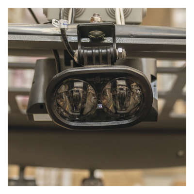 Luz LED de Advertencia Peatonal / Punto Azul Proyectado / 12-80 VCC / IP67 / Aluminio y Policarbonato / 4.7 x 4.1 x 2.6 in | SIERRA STORE