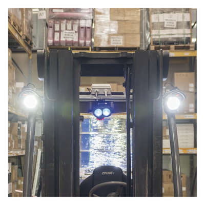 Luz de Trabajo LED / 1000 Lúmenes / Voltaje Universal 12-80 VCC / IP67 / Montaje Fijo 3.3 x 3.3 x 2.1 in | SIERRA STORE