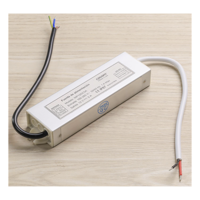 Fuente de Alimentación / 12 VDC / 5 A / IP67 / 100-265 VCA / -30°C a 70°C / 1.57 x 5.12 x 0.87 in | SIERRA STORE